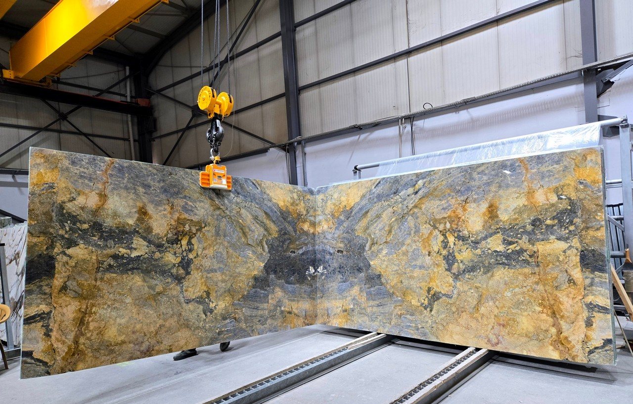 Aura Gold Marble slab 2